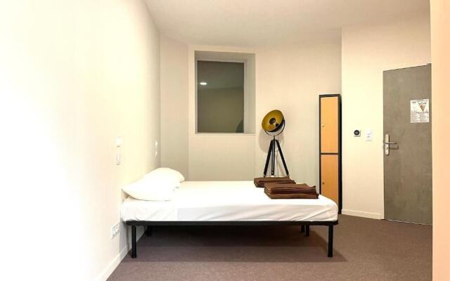 Hostel Flamingo Nîmes Centre Gare