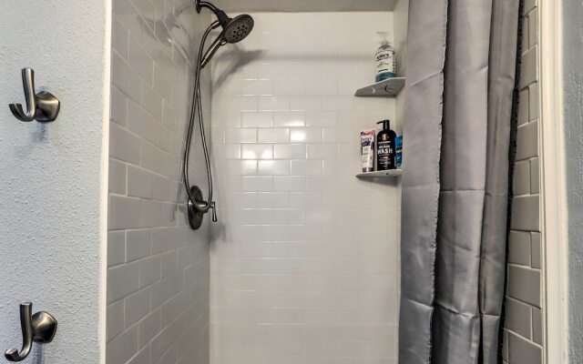 3 Mi to Dtwn: Convenient Denver Apt