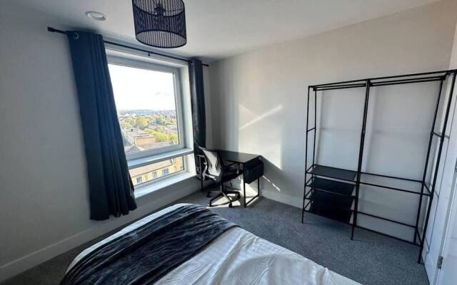 Cosy, Comfy 2 Bed Apartment Canary Wharf