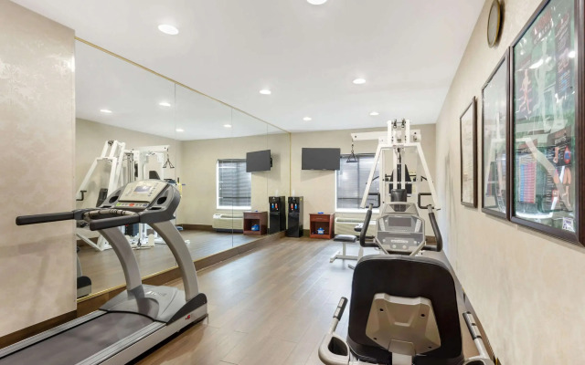 Comfort Inn And Suites