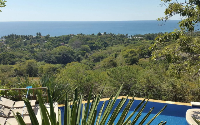 Vista Sunzal Bungalow