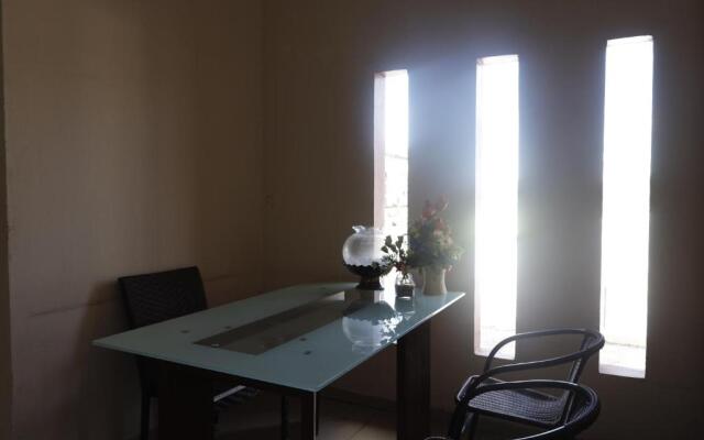 SPOT ON 92115 Homestay Bude Sri