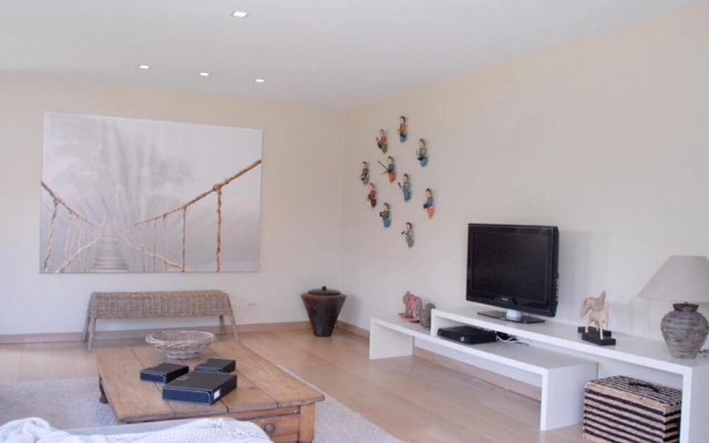 Villa With one Bedroom in Gavere, With Private Pool, Enclosed Garden a - фото 4