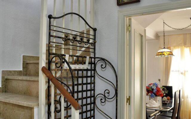 Chalet el Naranjo – WONDERSTAYS