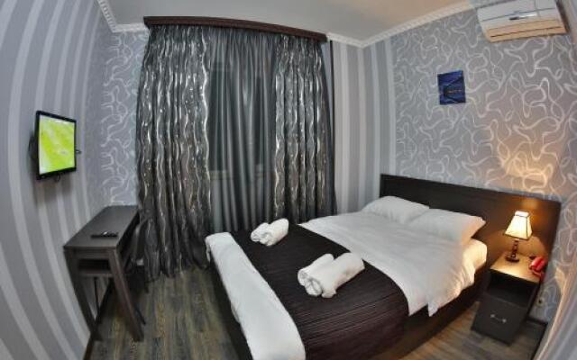 Hotel Aksai