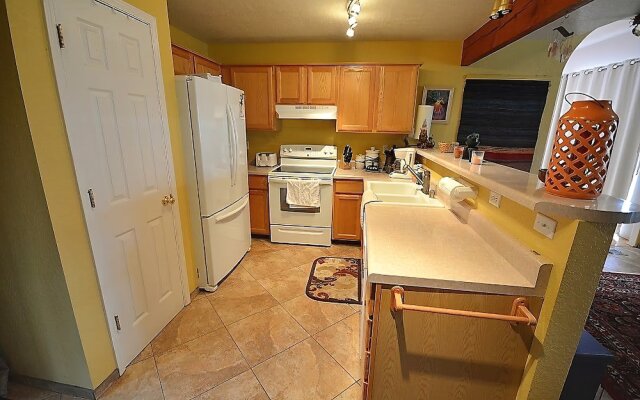 Majestic Cabin - Three Bedroom Cabin