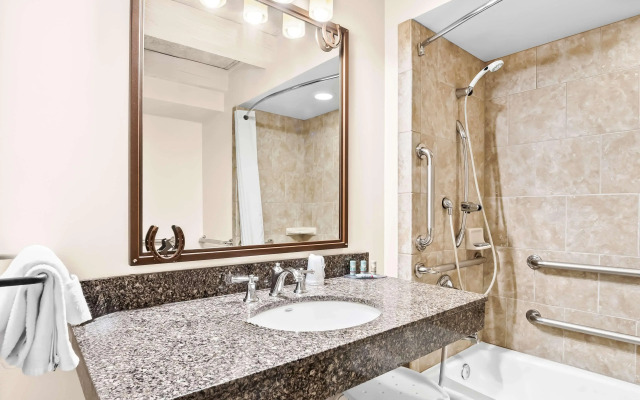 Best Western Outlaw Inn