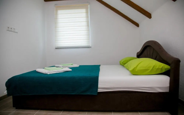 Nektar Park Villa Sara