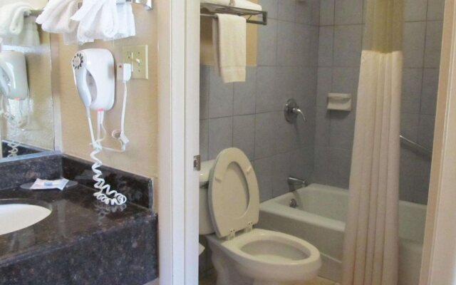 Magnuson Hotel Idabel