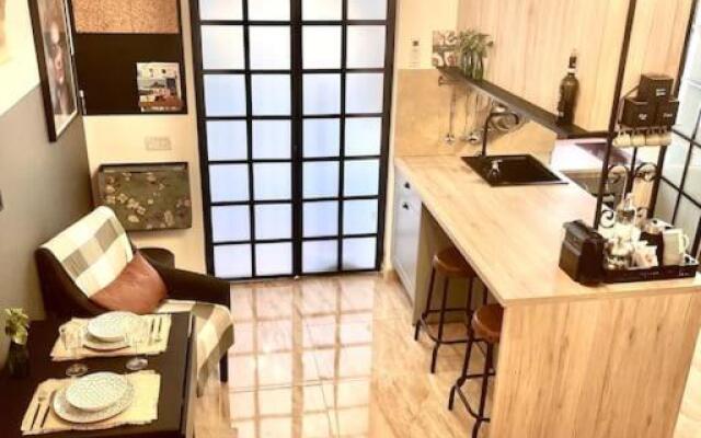 300yr old, self catering, tiny house in Victoria Centre, Gozo