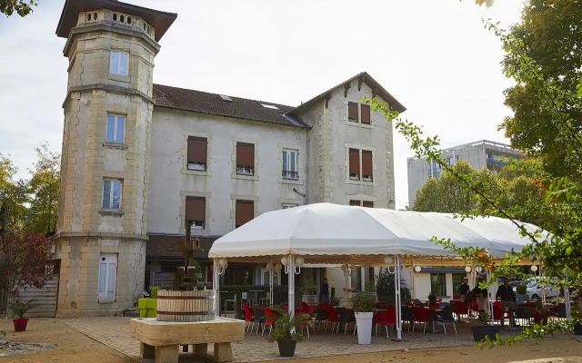 Logis Hôtel la Commanderie de Champarey
