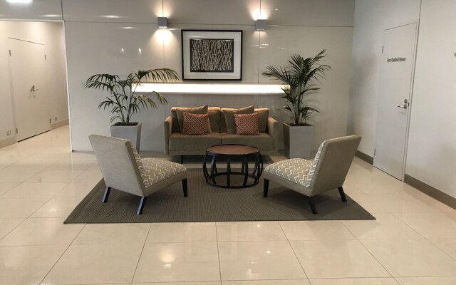 Grand Hotel Apartments Gold Coast by owner