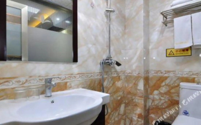 Pod Inn Hotel (Kunming Tongde Plaza Subway Station Beijing Road)