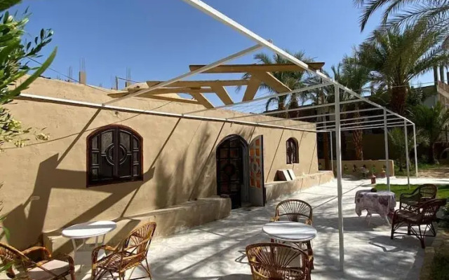 sekhmet hotel