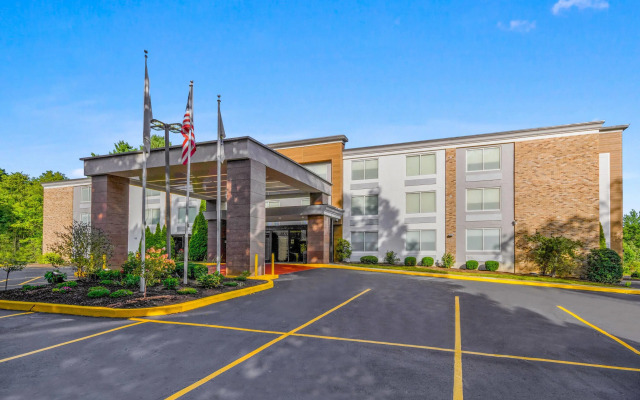 La Quinta Inn & Suites by Wyndham Sturbridge