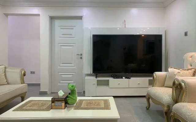 Lushville Hotel and Suites