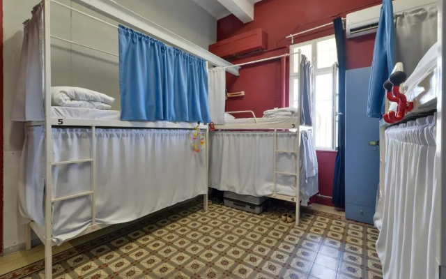 Roger's House Tel Aviv Hostel