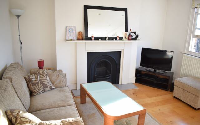 1 Bedroom Flat Sleeps 2 in Tufnell Park