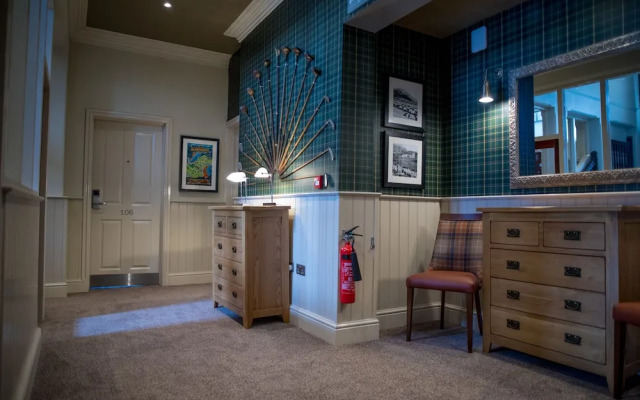 Gwesty Links Hotel