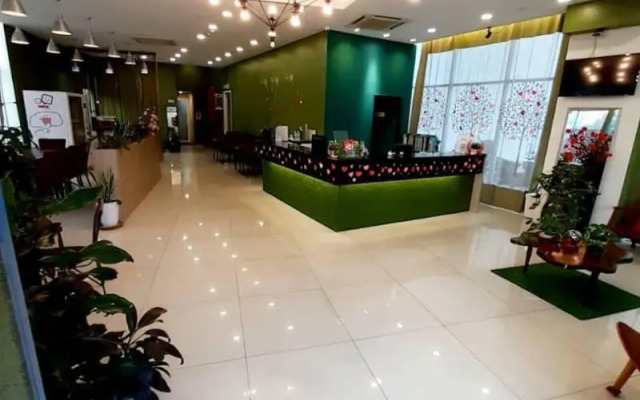 Le Garden Hotel