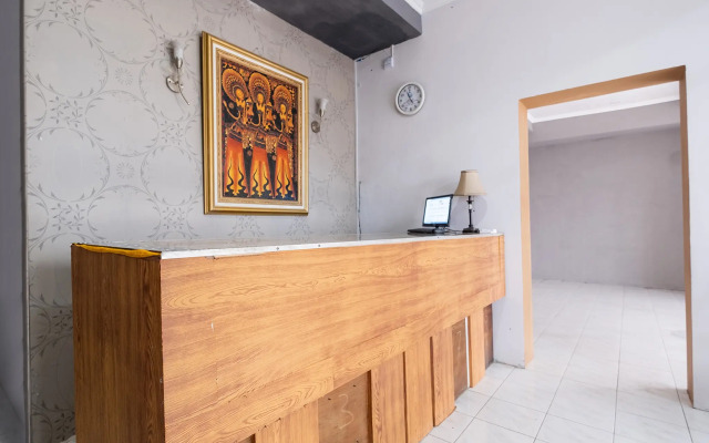 OYO 2669 Crown Residence