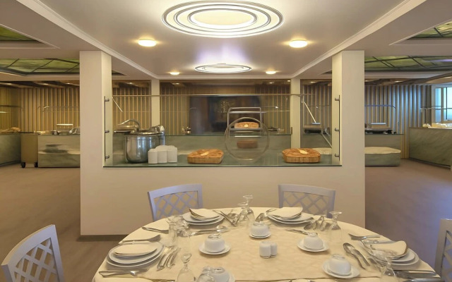 Nile Cruise Royal Queen 2 Every Wednesday from Aswan 3 nights and every Saturday from Luxor 4 nights