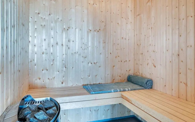 18 Person Holiday Home in Ringkobing