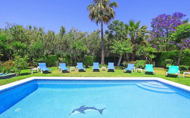 1106- Bel Air Family Villa