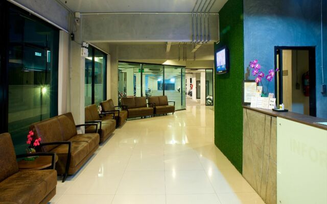 B2 Green Boutique & Budget Hotel