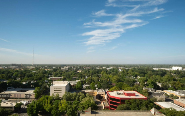 Sheraton Grand Sacramento Hotel