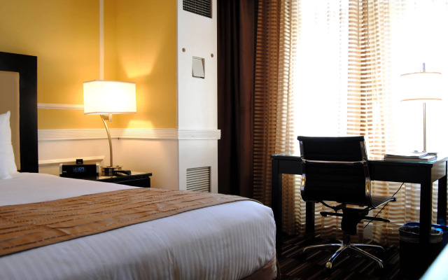 The Pickwick Hotel