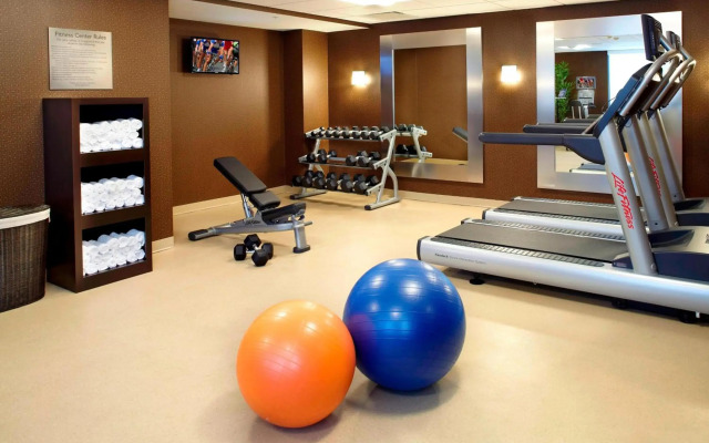 Courtyard by Marriott Cleveland University Circle