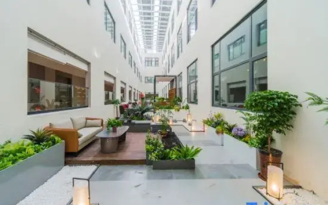 Madison Hotel Jinan Yaoqiang International Airport