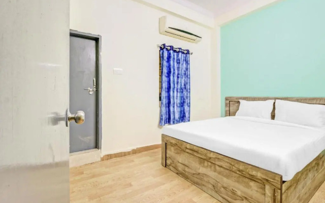 OYO Flagship 80468 Hotel R Square