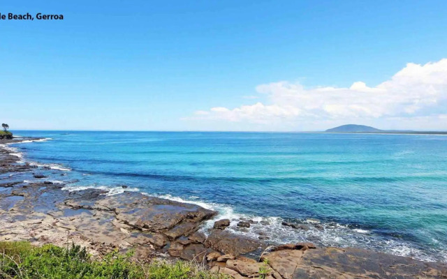 PENINSULA 180 Gerroa 4pm check out Sundays