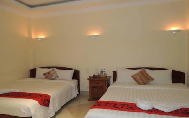 Lux Star Town Hotel