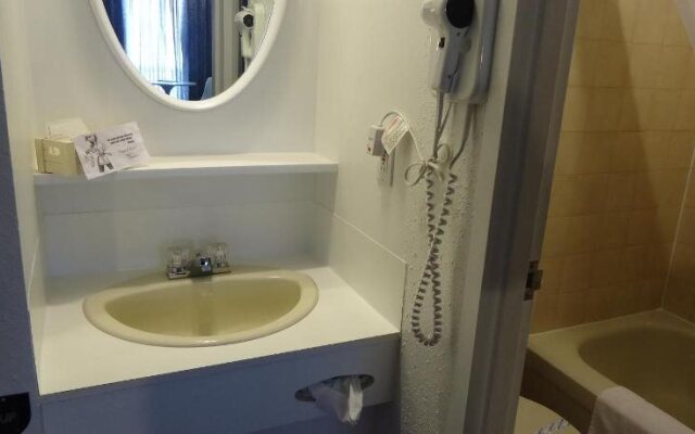 Motel à la Brunante