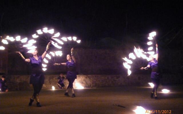 LucyTour Hotel Resort