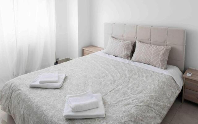 Modern spacious apartment located in Piraeus (B8)