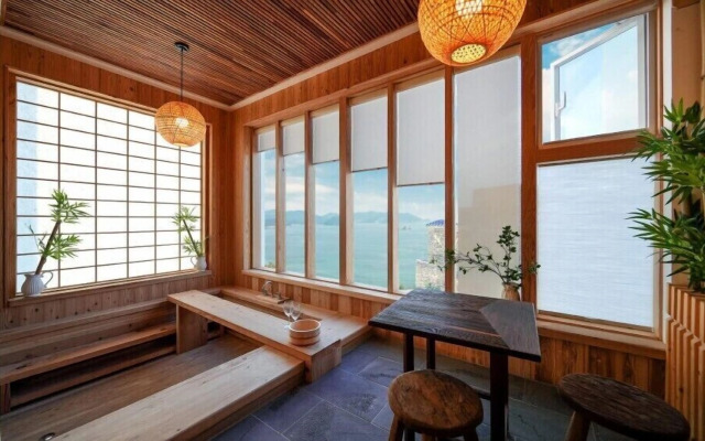 Groove-in Cafe Pension