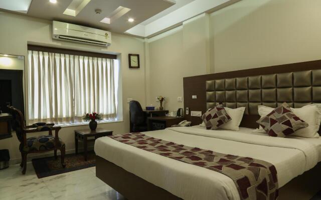 OYO Premium Nagpur Airport