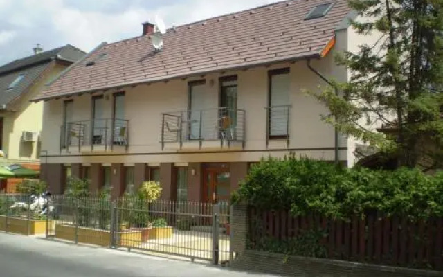 Mary Apartmanház Hévíz