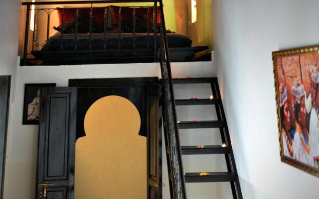 Riad Bleu Topaze