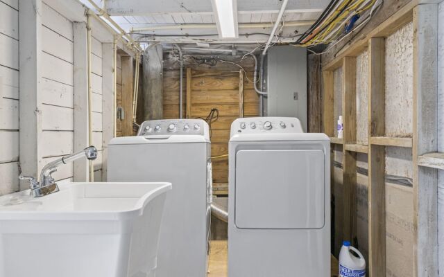 Premier Island Escape