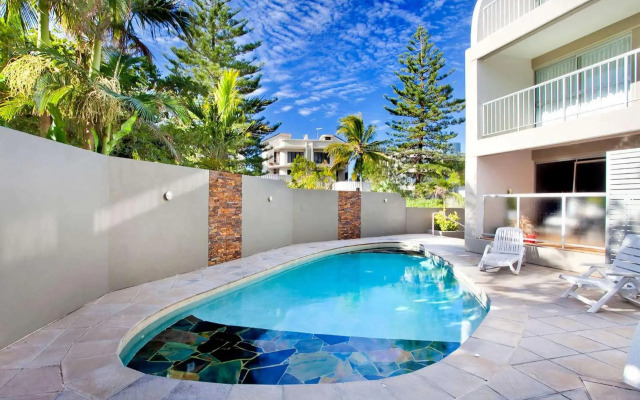 12 Cascades Top Floor Apartment In Prime Position