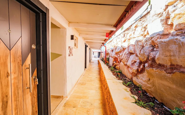 Mojo Boutique Hotel
