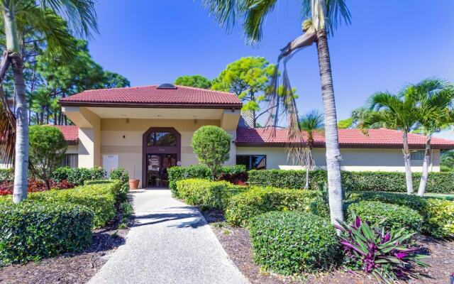 Yellow Pine Duplex Close to Pool & Tennis