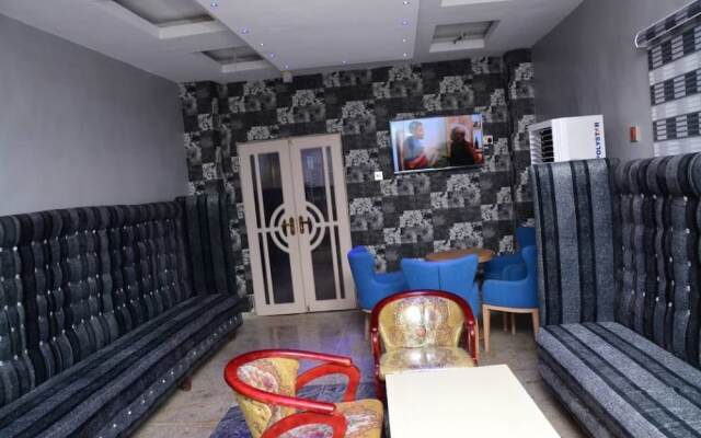 Golden Dreams Hotels and Suites Owerri