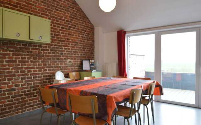 A Cosy Vintage Loft to Discover, Ideal for Exploring the Region by Bike