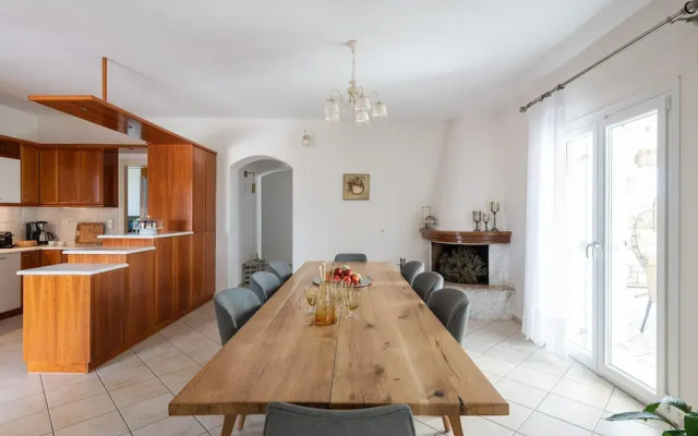 Sun and Salt 3bedroom House